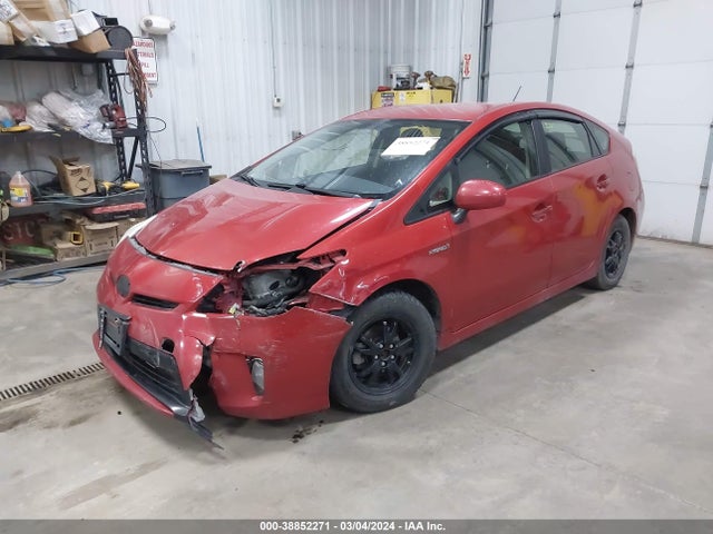 Toyota Prius Two 2014 JTDKN3DU4E1752052 Image 2