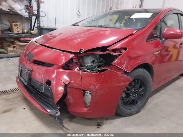 Toyota Prius Two 2014 JTDKN3DU4E1752052 Image 6