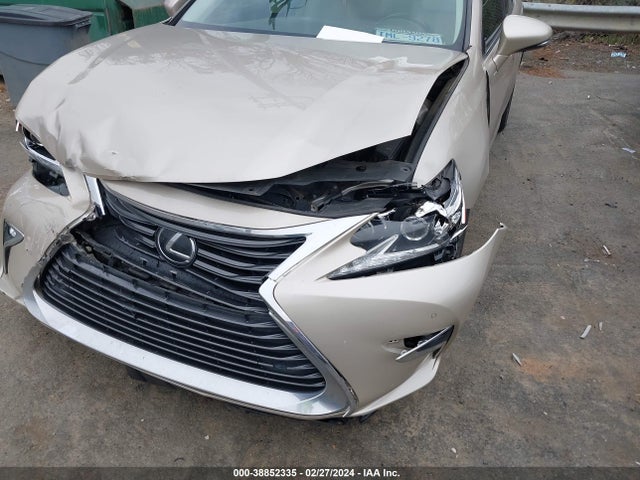 58ABK1GG0JU111240 Lexus ES 350