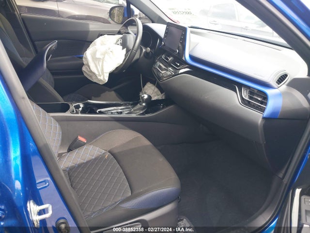 Toyota C-HR XLE 2021 JTNKHMBX3M1126335 Image 5