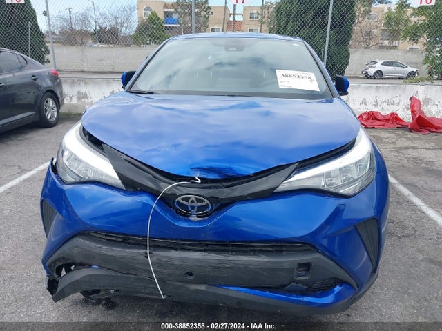 Toyota C-HR XLE 2021 JTNKHMBX3M1126335 Image 6
