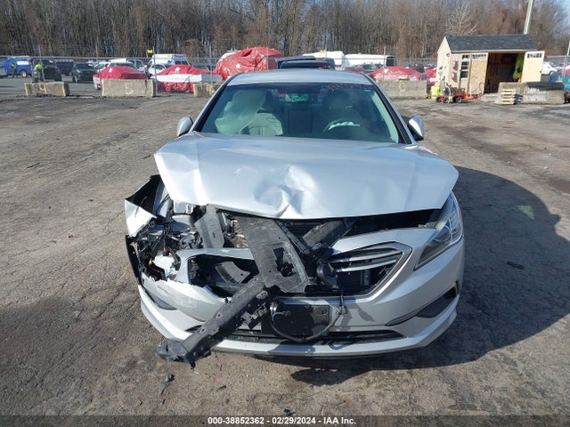 Hyundai SONATA SE 2017 5NPE24AFXHH449033 Image 6
