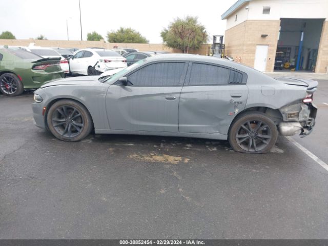 2C3CDXHG6HH520551 Dodge Charger Sxt Rwd