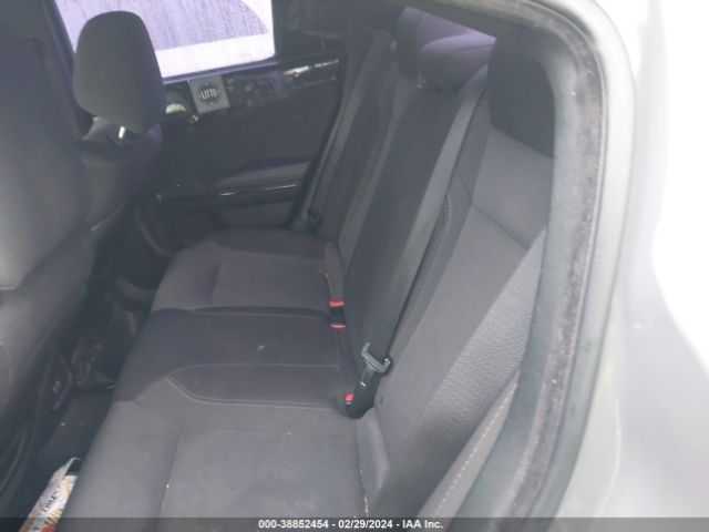 2C3CDXHG6HH520551 Dodge Charger Sxt Rwd