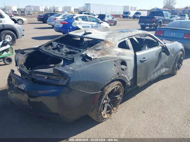 Chevrolet Camaro 1ss 2018 1G1FE1R72J0131247 Image 4