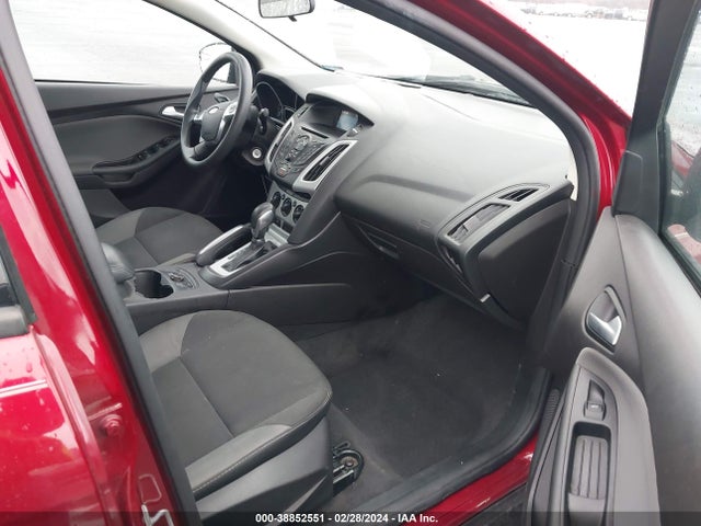 Ford FOCUS SE 2014 1FADP3F22EL144197 Image 5