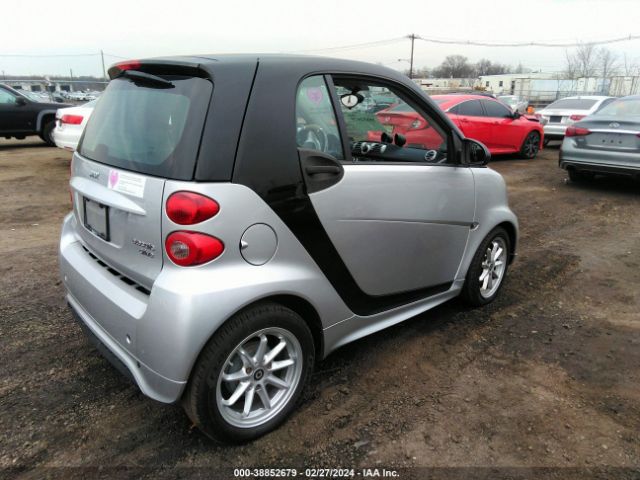 WMEEJ9AA7FK829905 Smart Fortwo Electric Drive Passion