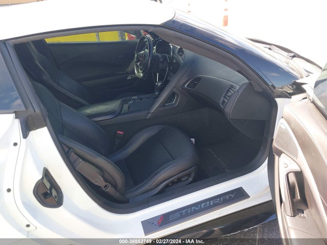 Chevrolet Corvette Stingray Z51 2016 1G1YM2D74G5103681 Image 5
