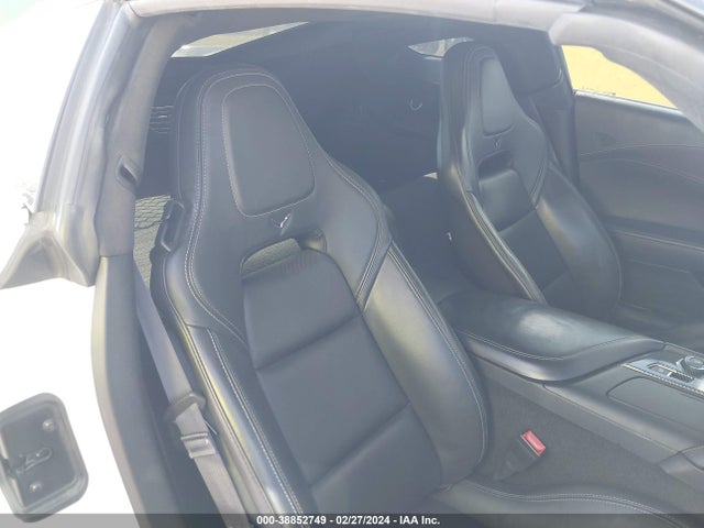 Chevrolet Corvette Stingray Z51 2016 1G1YM2D74G5103681 Image 8