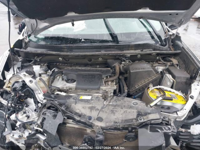 2T3ZFREV1HW348220 Toyota RAV4 LE