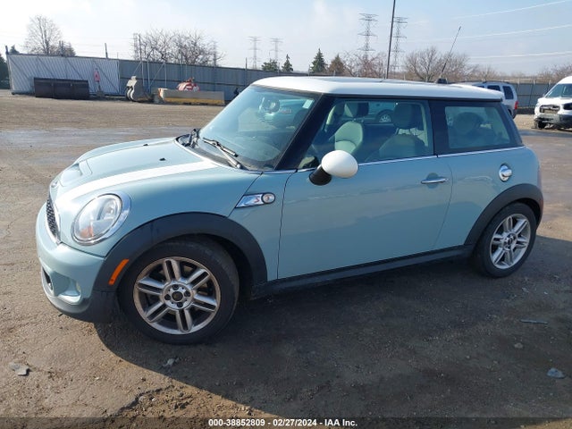 2011 MINI COOPER S WMWSV3C57BTY15314 Photo 1