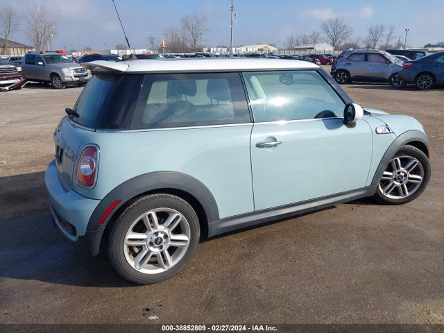 2011 MINI COOPER S WMWSV3C57BTY15314 Photo 3