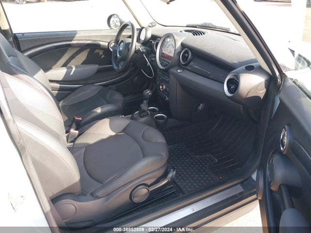 2011 MINI COOPER S WMWSV3C57BTY15314 Photo 4