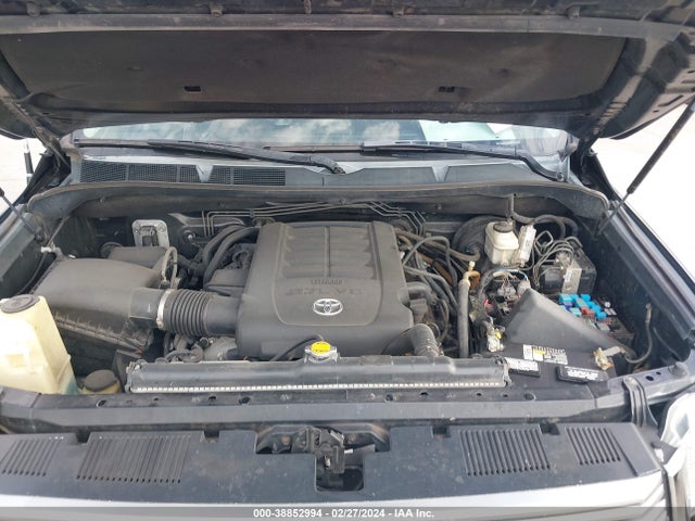 5TFFY5F14FX182074 Toyota Tundra Limited 5.7l V8