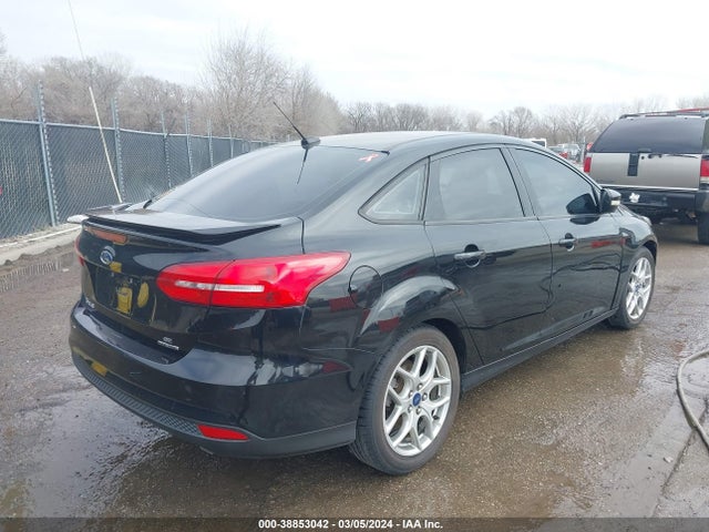 Ford FOCUS SE 2015 1FADP3F22FL302359 Image 4