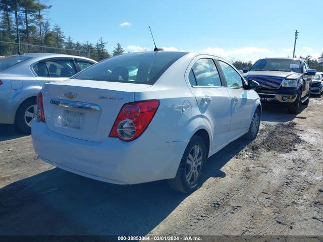 Chevrolet Sonic Lt Auto 2015 1G1JC5SG2F4194219 Image 4
