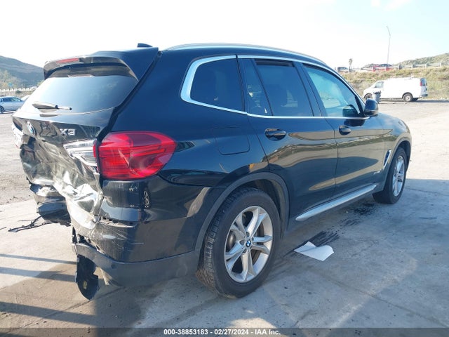 BMW X3 Xdrive30i 2018 5UXTR9C5XJLC75102 Image 4