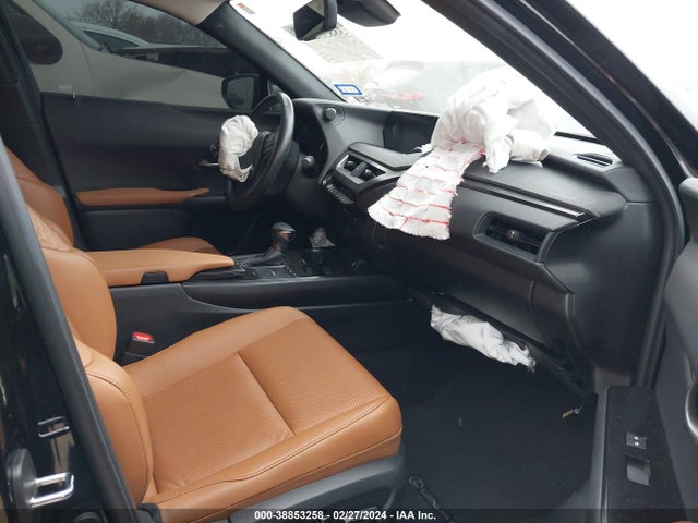 Lexus UX 200 2022 JTHP3JBH9N2046533 Image 5