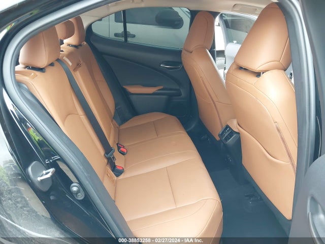 Lexus UX 200 2022 JTHP3JBH9N2046533 Image 8