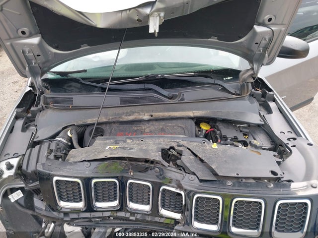 3C4NJCAB0JT204385 Jeep Compass Sport Fwd