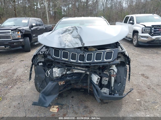 3C4NJCAB0JT204385 Jeep Compass Sport Fwd