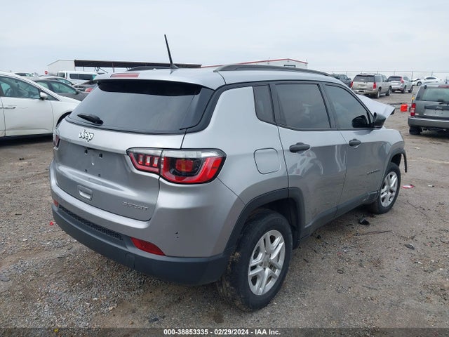 3C4NJCAB0JT204385 Jeep Compass Sport Fwd