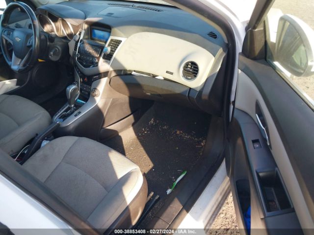 2014 CHEVROLET CRUZE 1G1PC5SB1E7387375 Photo 4