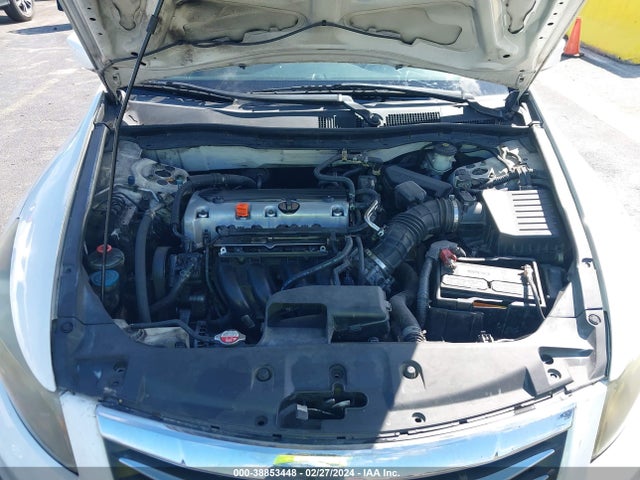 2011 HONDA ACCORD 2.4 SE VIN: 1HGCP2F63BA111690