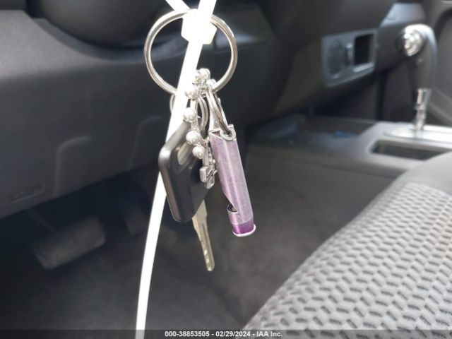 1N6AD0CU8EN741916 Nissan Frontier Sv