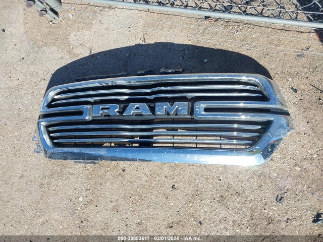 RAM 1500 Laramie  4x4 5'7 Box 2022 1C6SRFJT7NN204743 Image 11