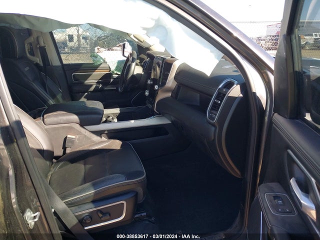 RAM 1500 Laramie  4x4 5'7 Box 2022 1C6SRFJT7NN204743 Image 5