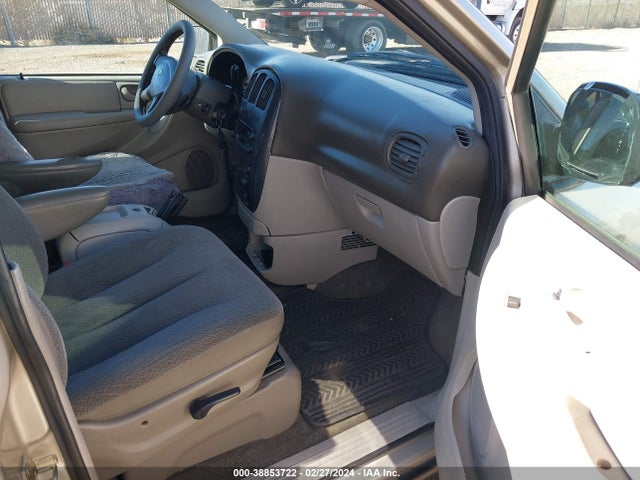 2005 DODGE GRAND CARAVAN SXT VIN: 2D4GP44L55R287695