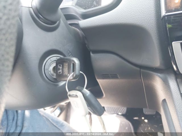 2HKRW5H33JH420390 Honda CR-V LX
