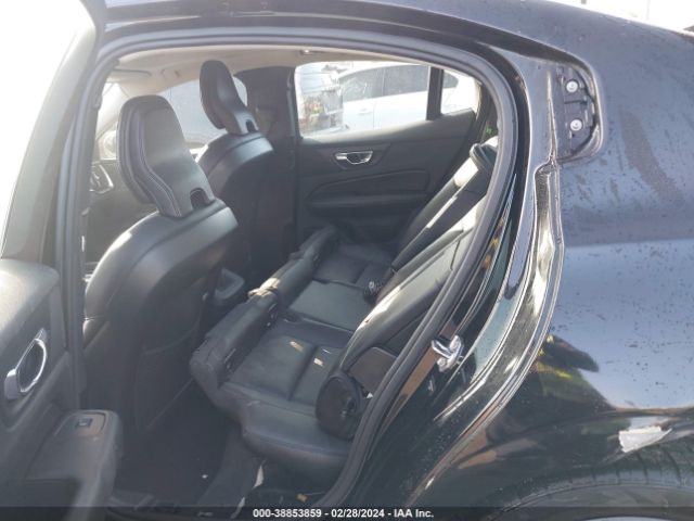 7JR102FK2KG015622 Volvo S60 T5 Momentum