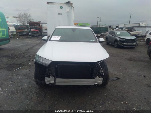 WA1LHAF71KD027584 Audi Q7 45 Premium