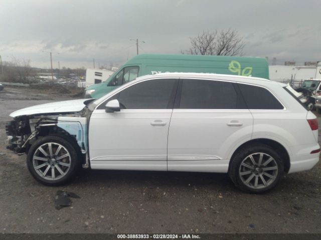WA1LHAF71KD027584 Audi Q7 45 Premium