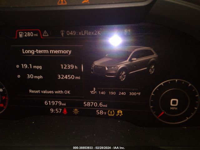 WA1LHAF71KD027584 Audi Q7 45 Premium