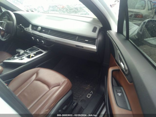 WA1LHAF71KD027584 Audi Q7 45 Premium
