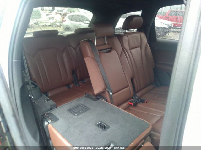 WA1LHAF71KD027584 Audi Q7 45 Premium