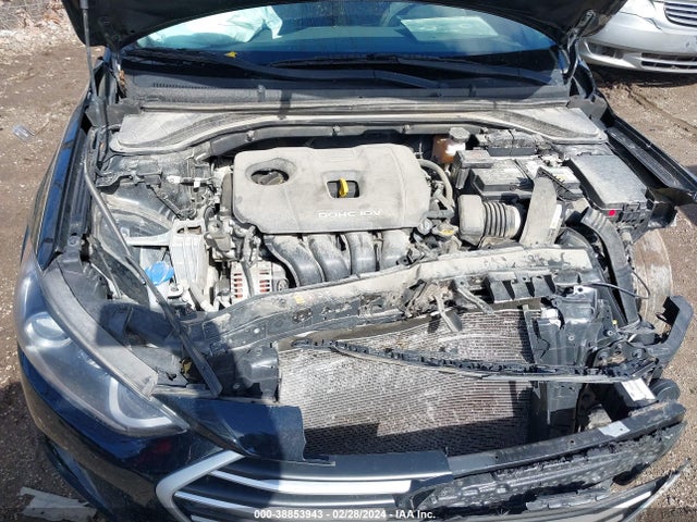 5NPD84LF3JH311136 Hyundai ELANTRA SEL