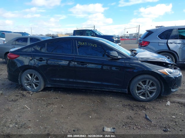 5NPD84LF3JH311136 Hyundai ELANTRA SEL
