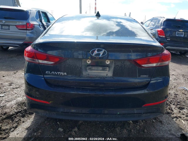 5NPD84LF3JH311136 Hyundai ELANTRA SEL
