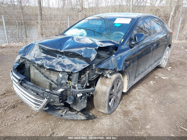 5NPD84LF3JH311136 Hyundai ELANTRA SEL
