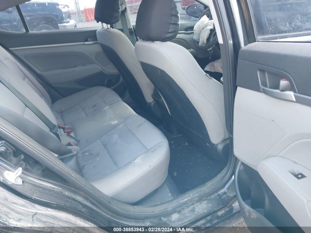 5NPD84LF3JH311136 Hyundai ELANTRA SEL