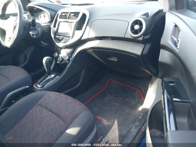 Chevrolet Sonic Lt Auto 2018 1G1JD6SH5J4115811 Image 5