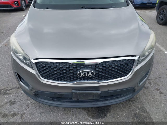 KIA Sorento 3.3l Lx 2016 5XYPG4A54GG070634 Image 12