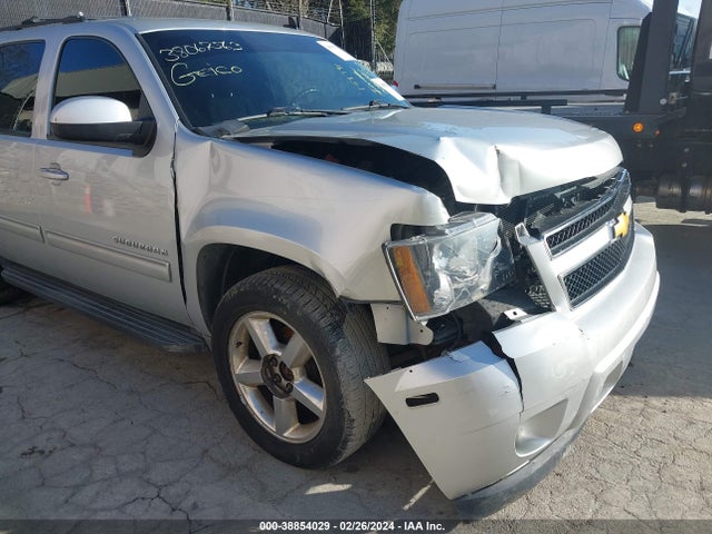 Chevrolet Suburban 1500 Ls 2014 1GNSKHE77ER139124 Image 6