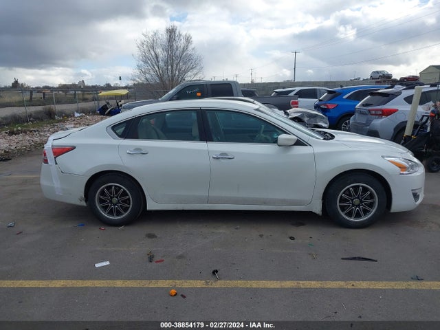 Nissan Altima 2.5 S 2014 1N4AL3AP0EN208100 Image 13