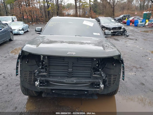 1C4RJHDG2P8847477 Jeep Grand Cherokee Overland 4x4