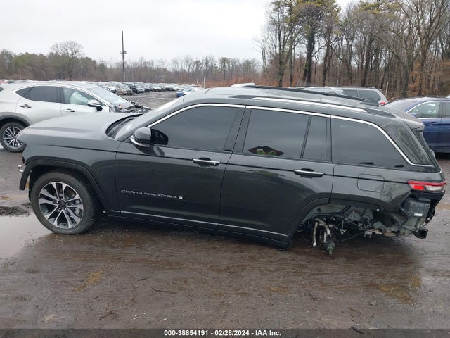 1C4RJHDG2P8847477 Jeep Grand Cherokee Overland 4x4